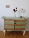 Kleine Kommode mit Türen